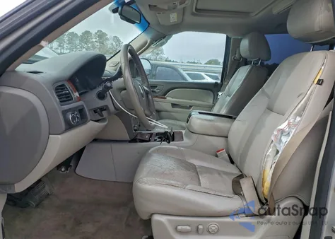 2012 Chevrolet Suburban C1500 Ltz z USA, uszkodzony, nr VIN 1GNSCKE08CR256382